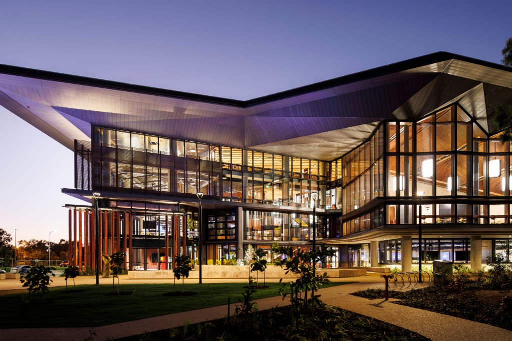 James Cook University Engineering and Innovation Place