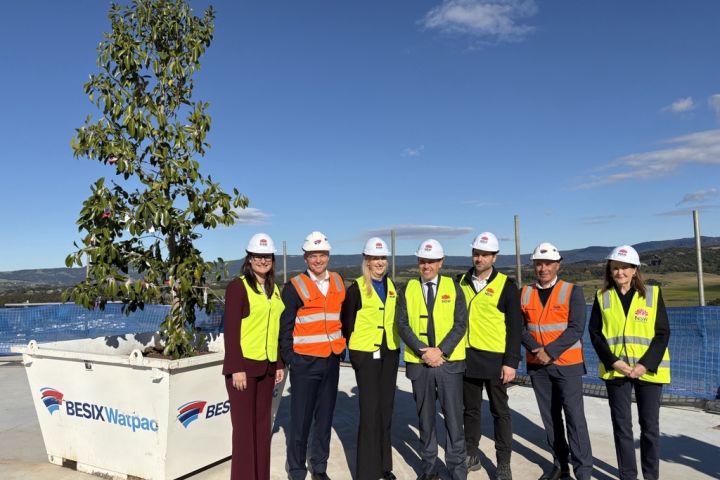 New Shellharbour Hospital reaches highest point